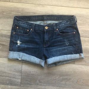 Simply Vera / Vera Wang boyfriend jean shorts
